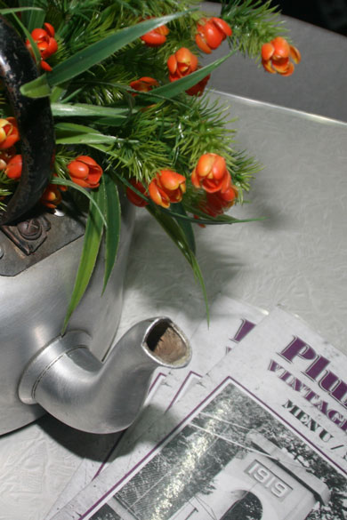 Plum Tree Parys Vintage Restaurant