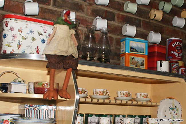Plum Tree Parys Vintage Restaurant - Photo Gallery